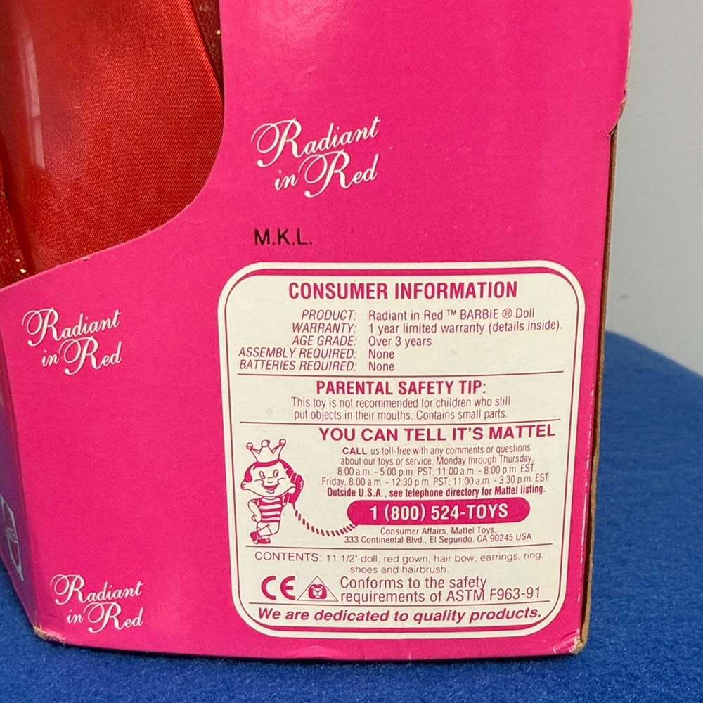 Vintage Barbie Special Edition in Sparkling Red Gown - Picture 4 of 7